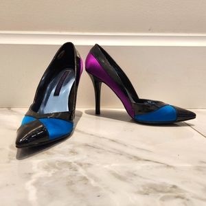 7M Chinese Laundry satin heels